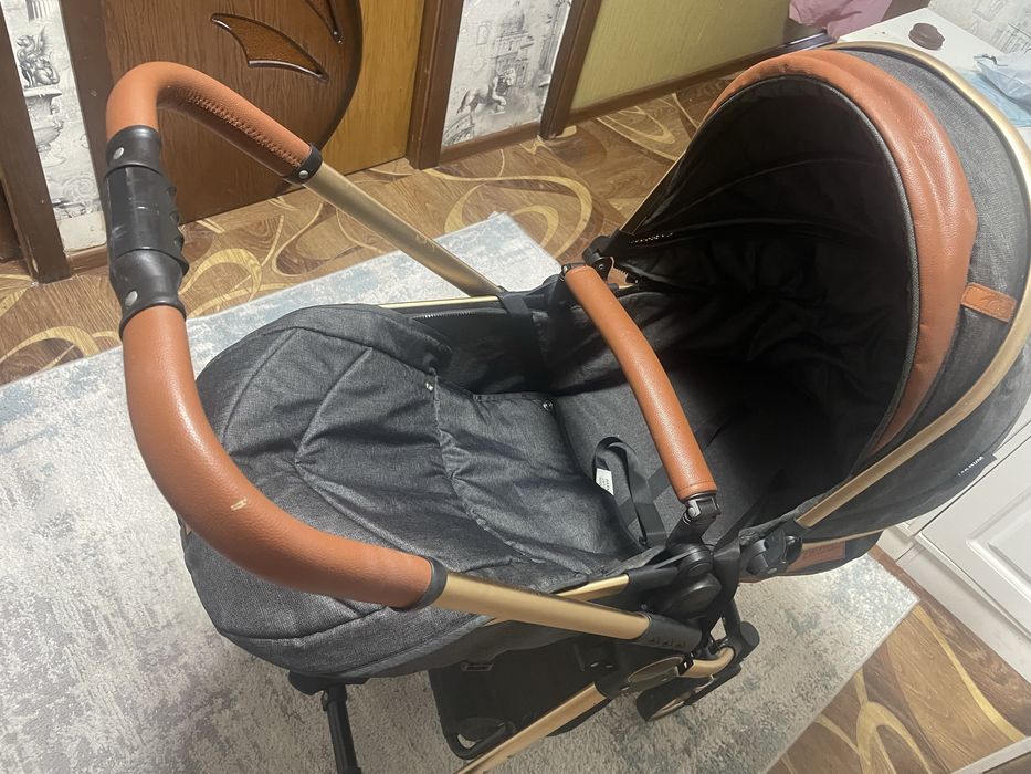 Продается Коляска детская