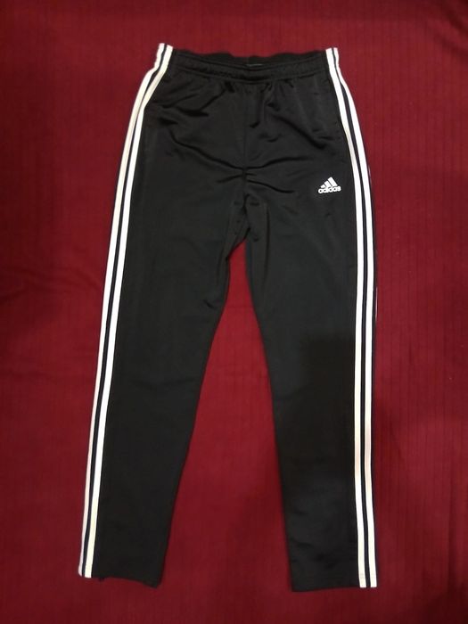 Из США, спортивные трико от легендарного бренда "ADIDAS"(цена 280.000)