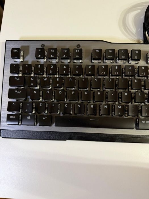 Roccat Vulcan 120 AIMO tastatură mecanică Premium RGB cu switch-uri Titan