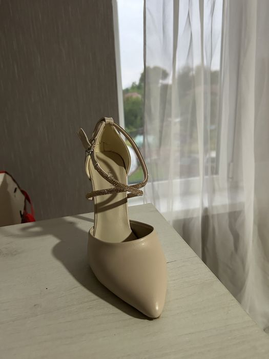 Обувки на ток