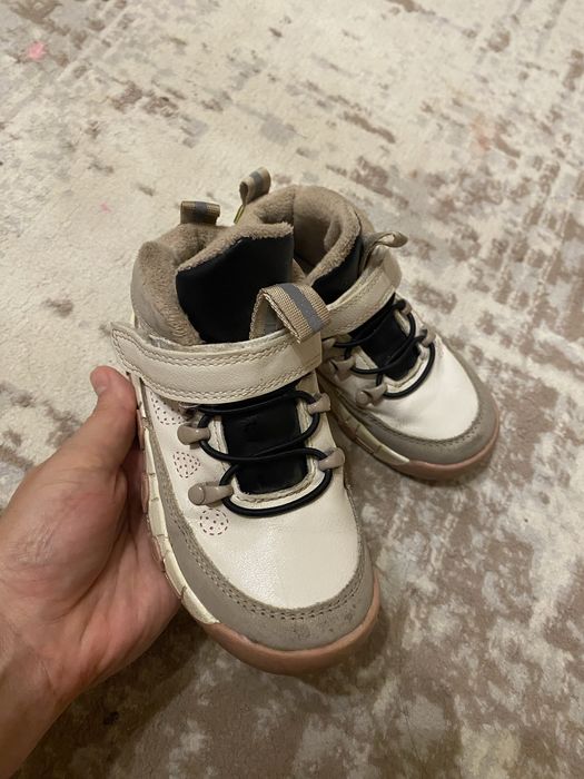 ботинки для девочки 28размер