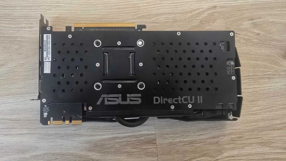 Видео карта Asus GTX 970 4GB