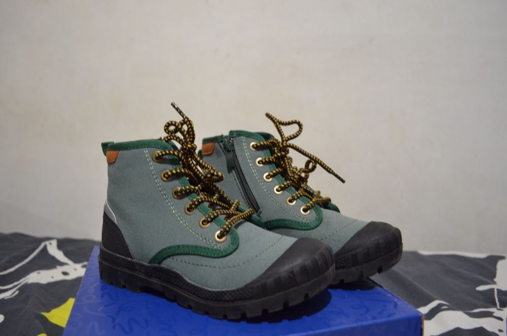 Детска дамски обувки