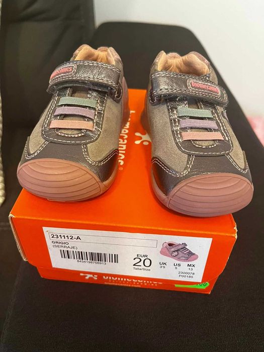 Vând Pantofi piele Biomecanics, marimea 20