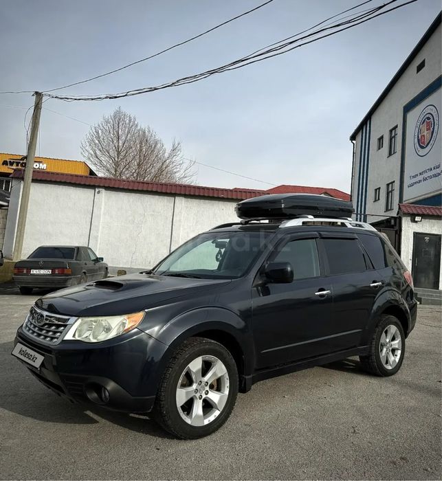 Продаю машину Subaru Forester
