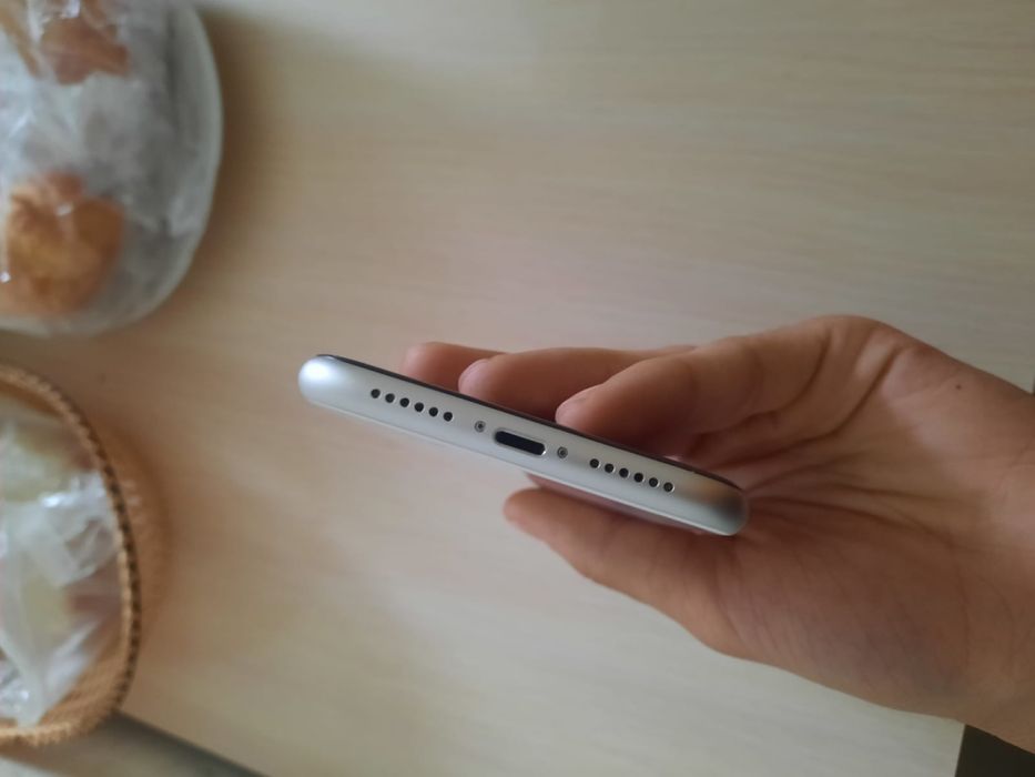 iPhone 11 в идеале не вскрывался