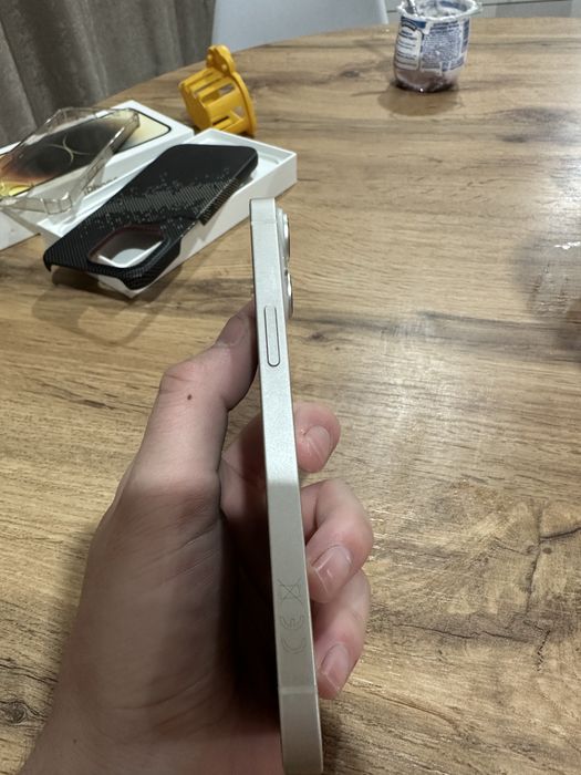 Продам Айфон 14 93% акб