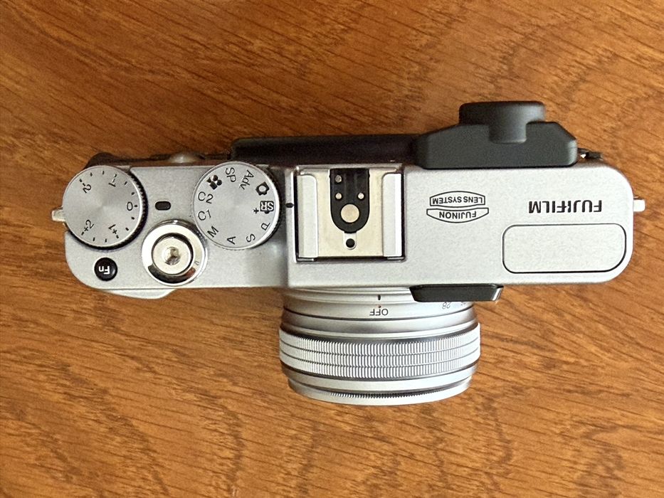 Camera foto digitala Fujifilm x20 impecabila