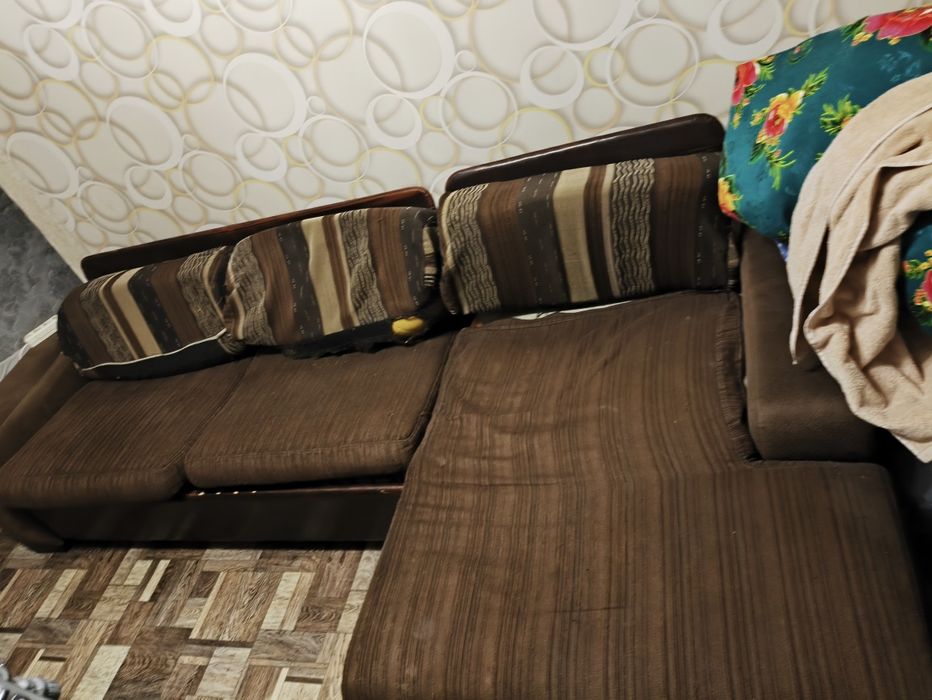 Диван угловой темный большой чехлы съемные