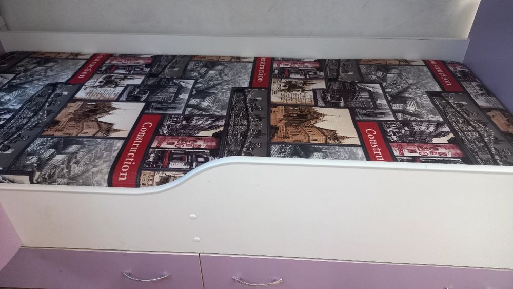 Двухярусная кровать