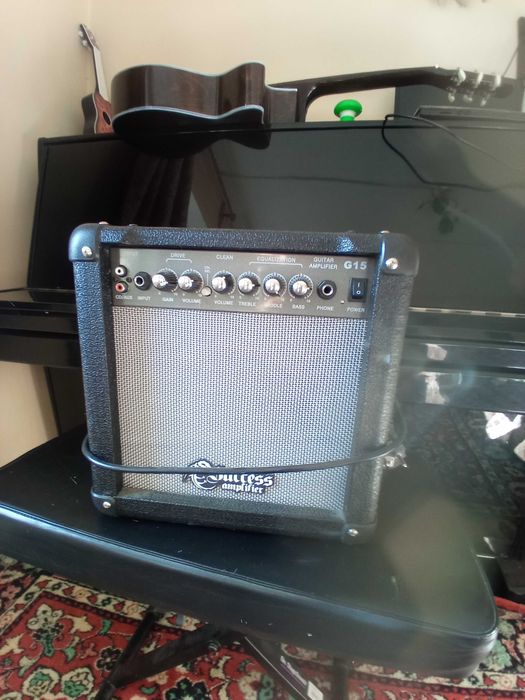 Комбо усилитель . Success amplifier  новый