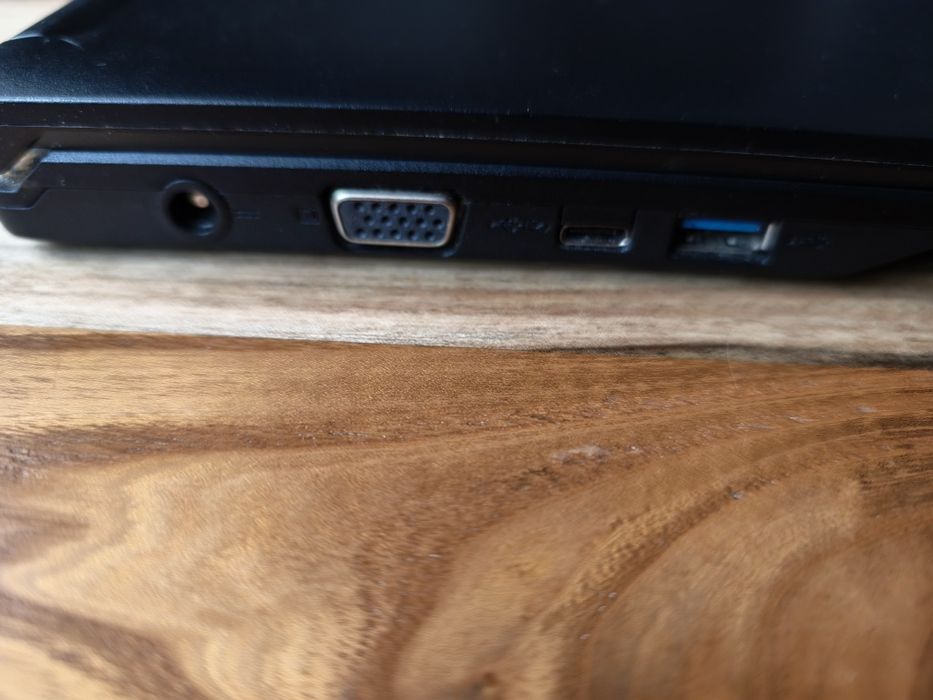 Fujitsu 32GB RAM | i5-8250U | SSD | Ecran Full HD IPS