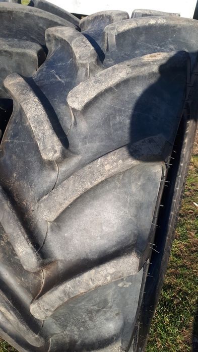 Anvelopa tractor  320/70R20  uzura 10%