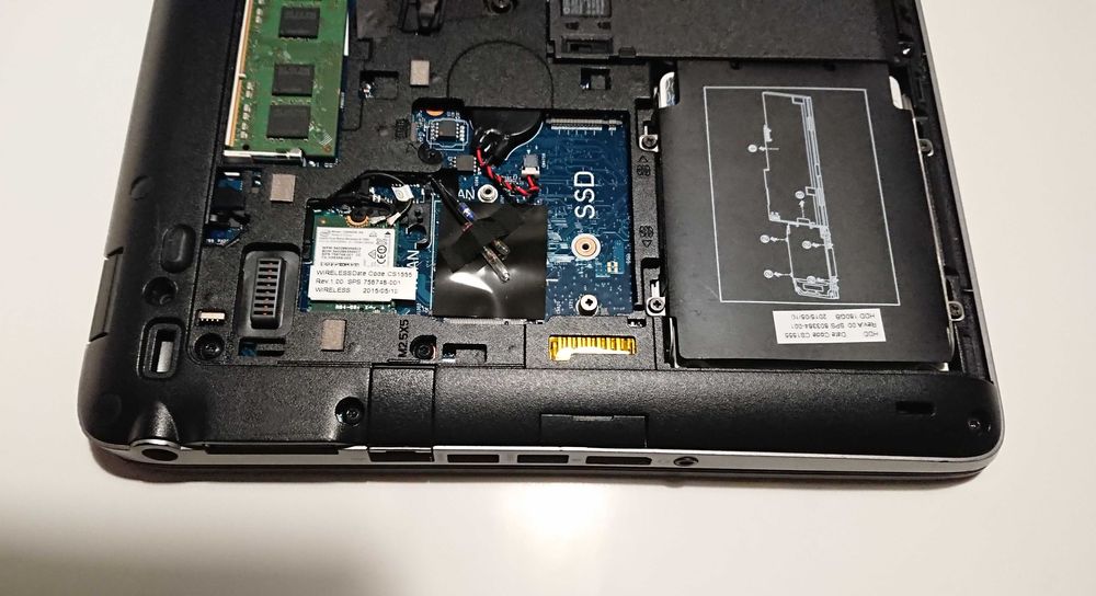 HP Elitebook 840 G2 , 14 инча CPU i5-5300U, ram 8 GB , ssd 240 GB