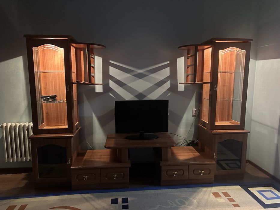 Шкаф с подсветкой