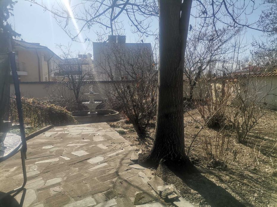 Продава се Къща в Пазарджик, Запад - 250 кв.м за 3400 €/кв.м - Снимка #5