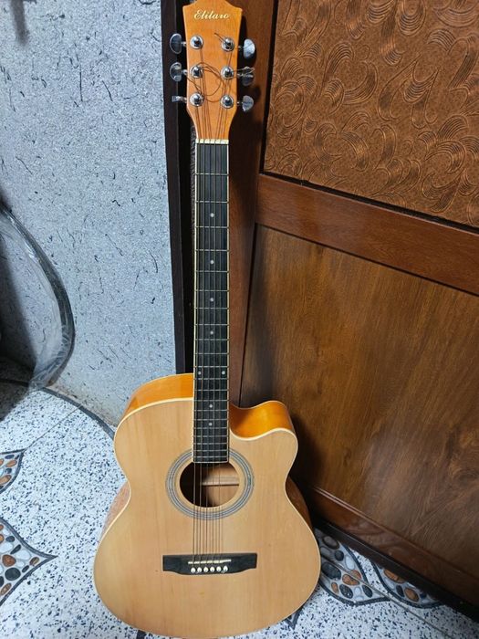 гитара в хорошем состоянии