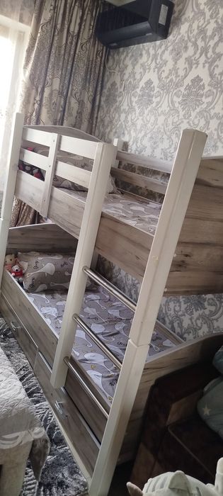 Продается 2-х ярусная кровать
