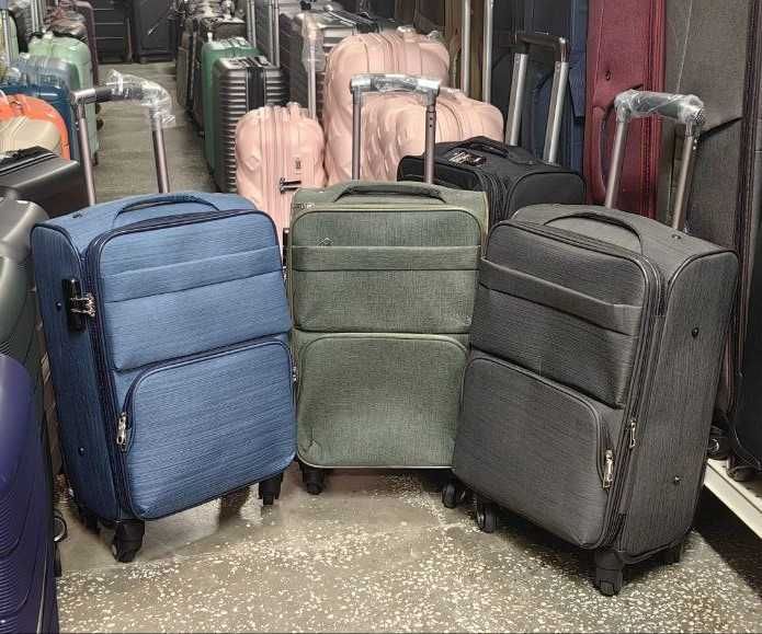 РАСПРОДАЖА тканевых чемоданов размера S