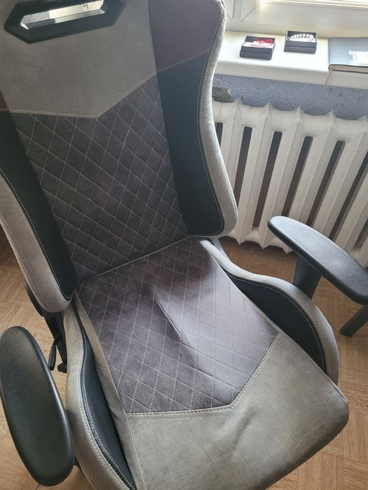 Продам игровое кресло Aero Cool