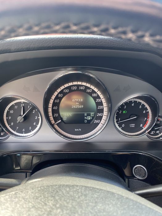 Urgent-Mercedes benz e250
