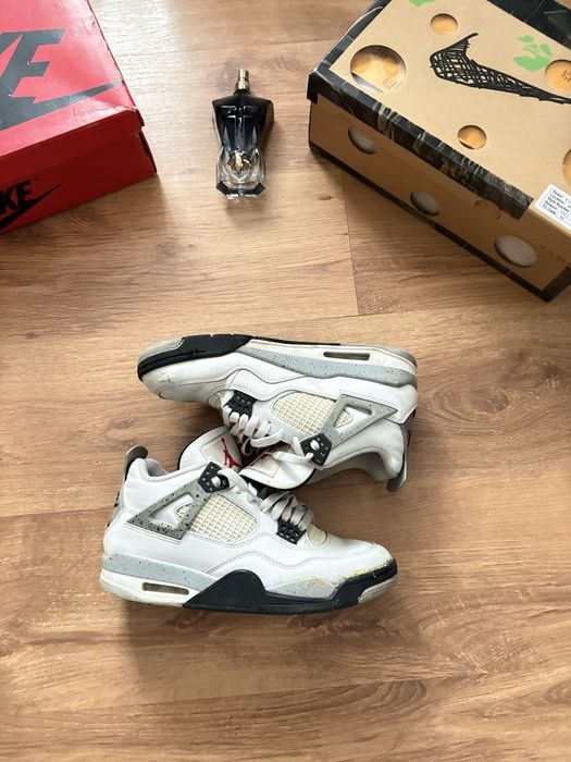 Jordan 4 White Cement