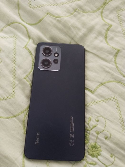 Редми 12 холати зўр, хич нарса алишмаган, коробкаси бор