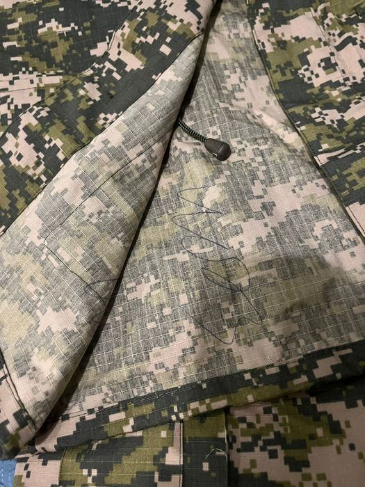 Продам форму комуфлированную