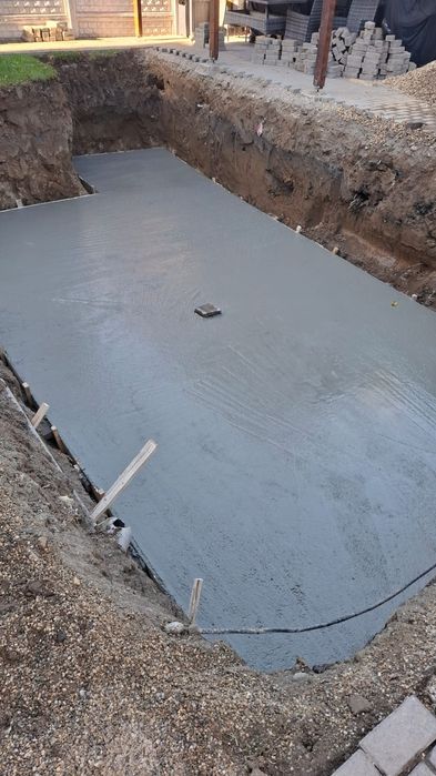 Construim piscine premium