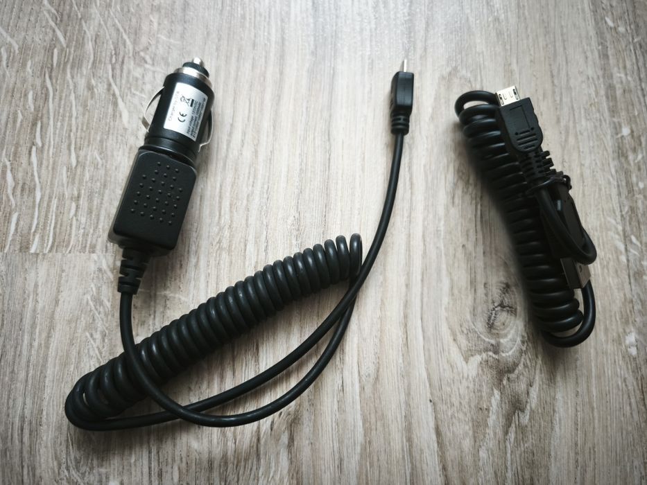 Зарядно за кола 12V  за телефон