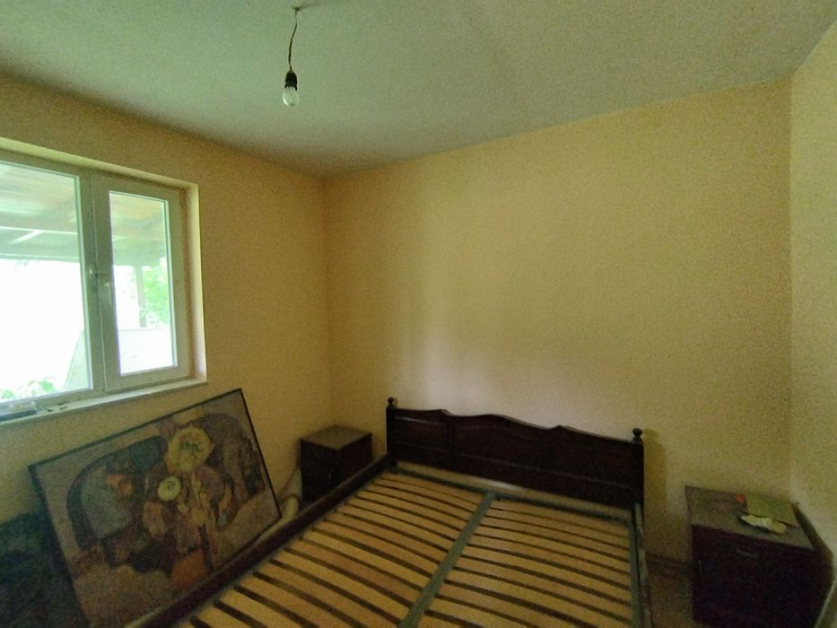 Собственик продава пацел с къща във Владая