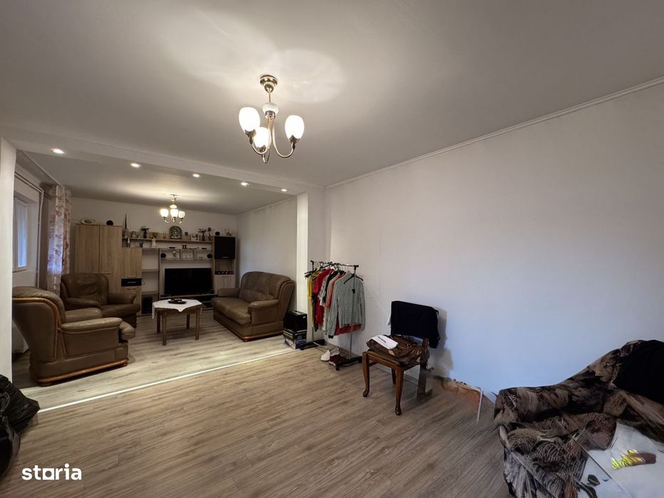 Casa individuala Chiajna, langa padure, 5 camere, utilitati in curte