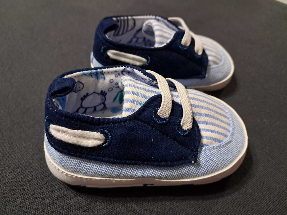 Бебешки буйки за момче