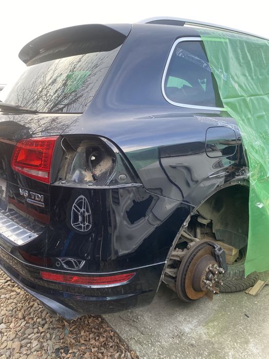Fuzetă stânga spate Volkswagen Touareg 7P