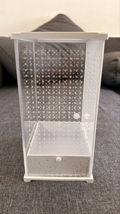 Mini Terariu Acrilic 10x10x20cm – Ideal pentru Insecte Mici