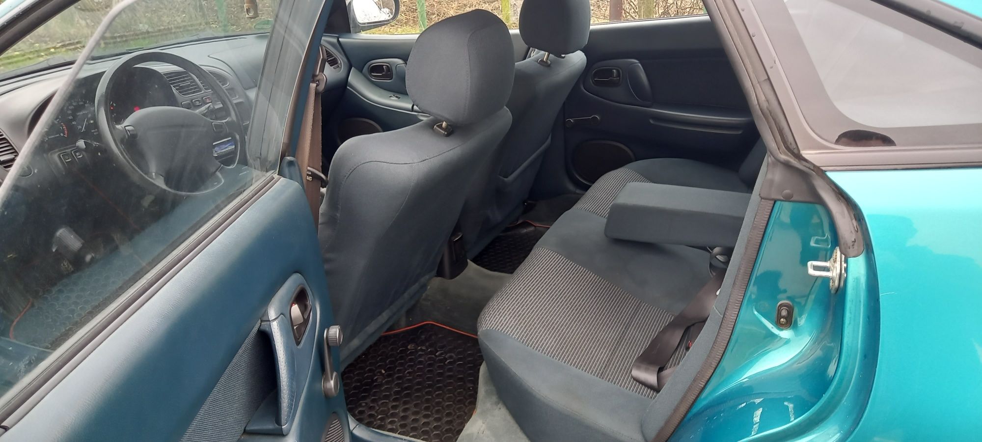 Мазда 323.на части мазда 323 на части. гр. Раднево • OLX.bg