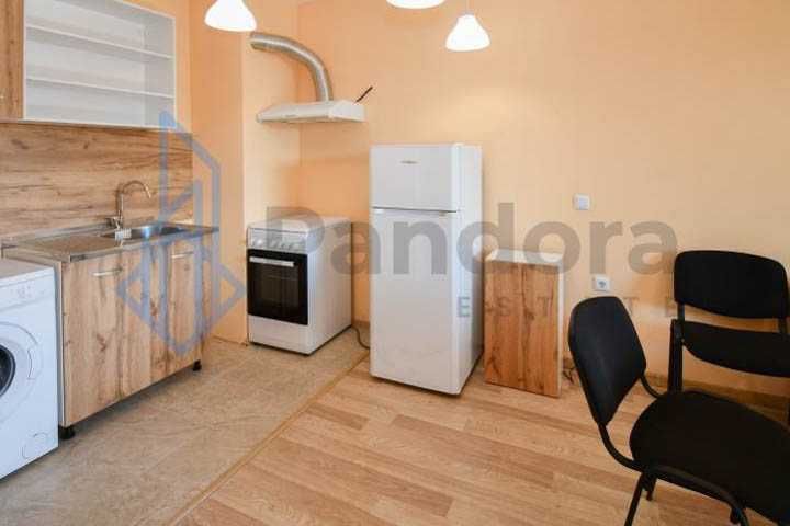 Двустаен  апартамент под наем в кв .Люлин 8