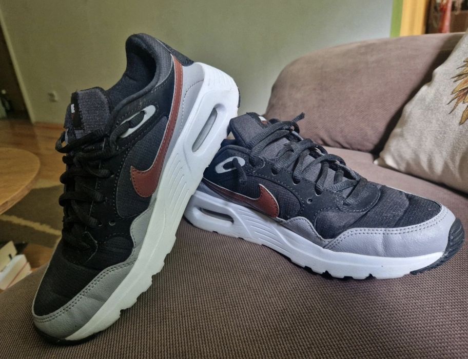 Adidași Nike Air Max mărimea 37,5