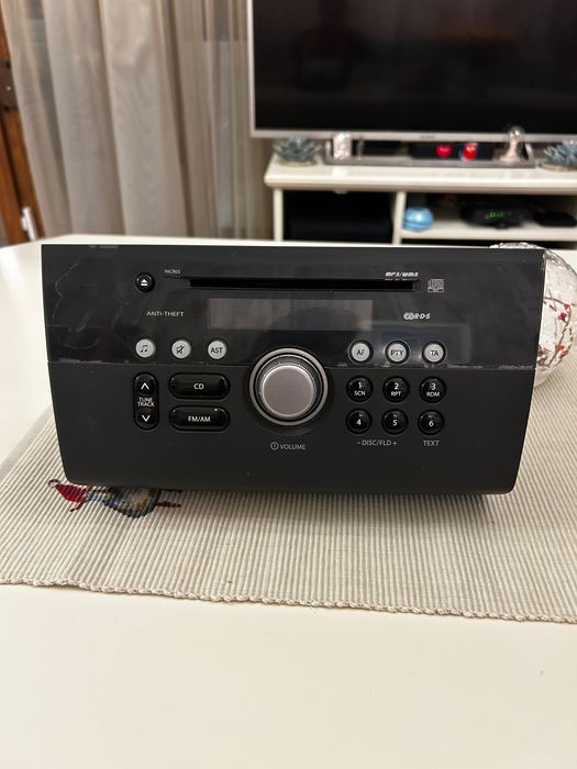 Радио за Сузуки Суифт