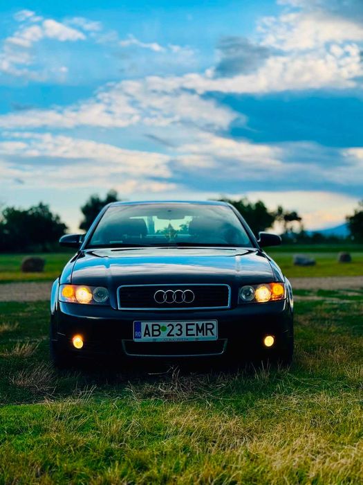 Audi A4 (2002) - Benzină