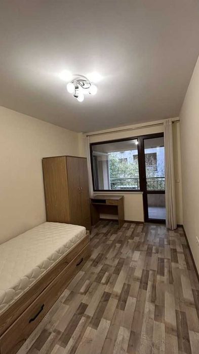 Дава се под наем Тристаен апартамент в Варна, Окръжна болница - 85 кв.м за 690 € - Снимка #3