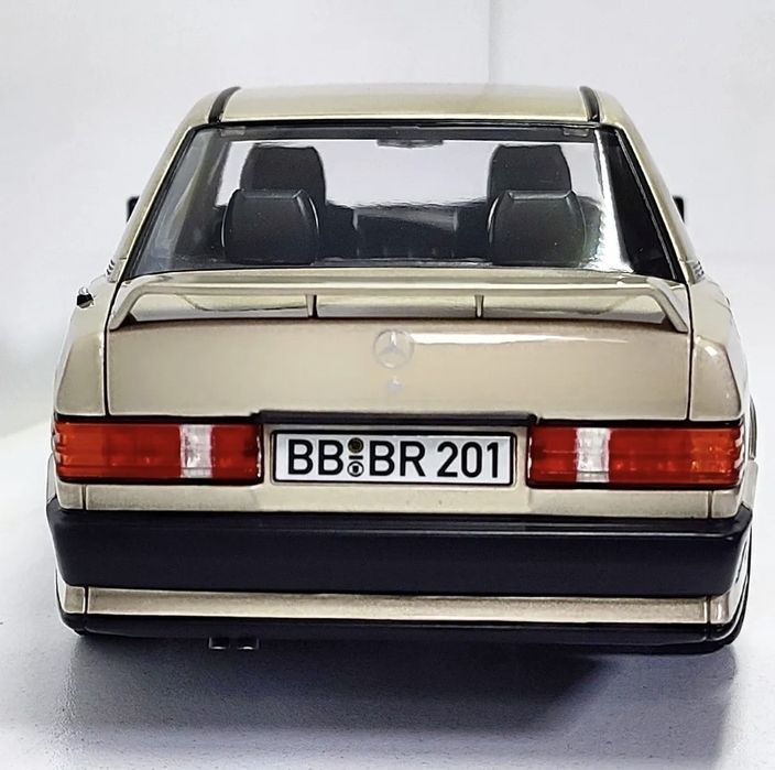 Масштабные модели 1/18