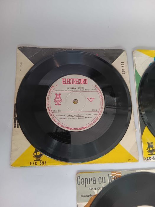 Disc Vinil ,Punguța cu doi bani, Scufita rosie, Capra cu trei iezi,placa pik-up,placi