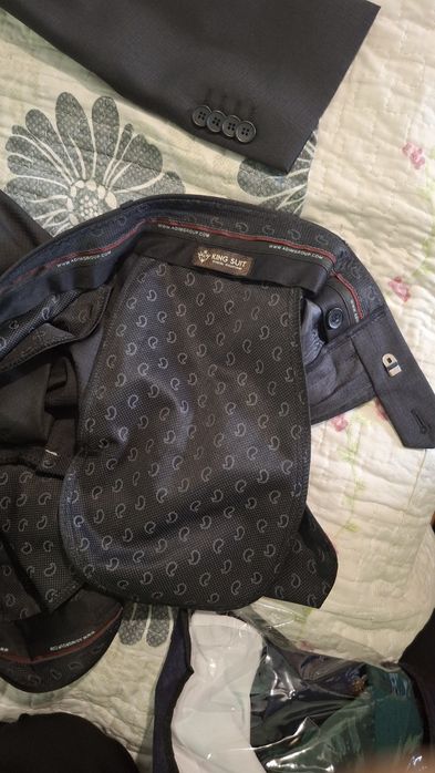 Продам костюм срочно!!!