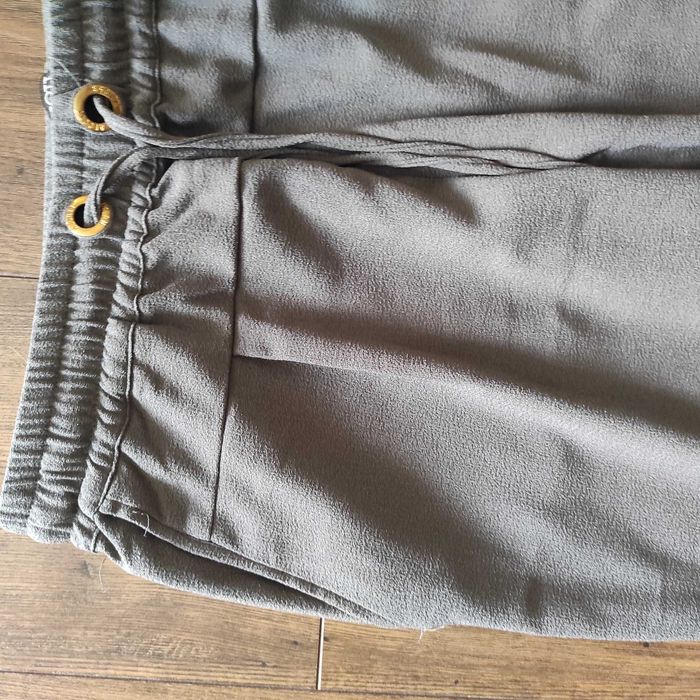 Дамски панталони М размер