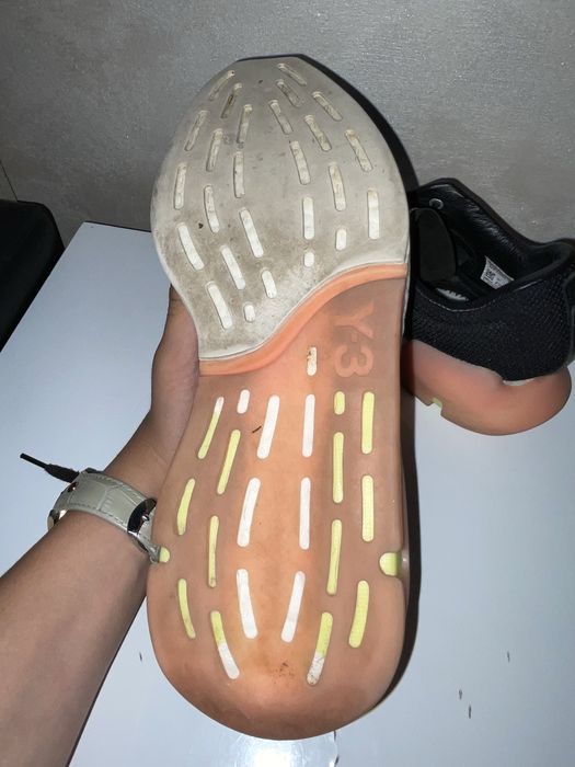 adidas yeezy Y-3 Orisan (ART:  FZ4317), lansată în colecția Fall/Winter 2020