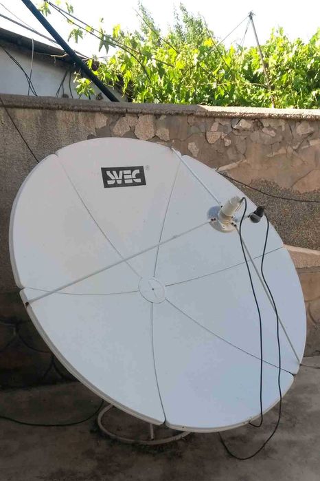 Спутниковая тарелка