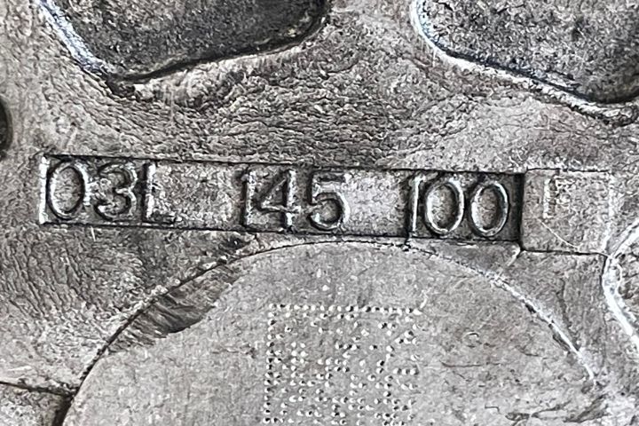 Pompa vacuum 03L145100 Volkswagen VW Transporter T5 seria