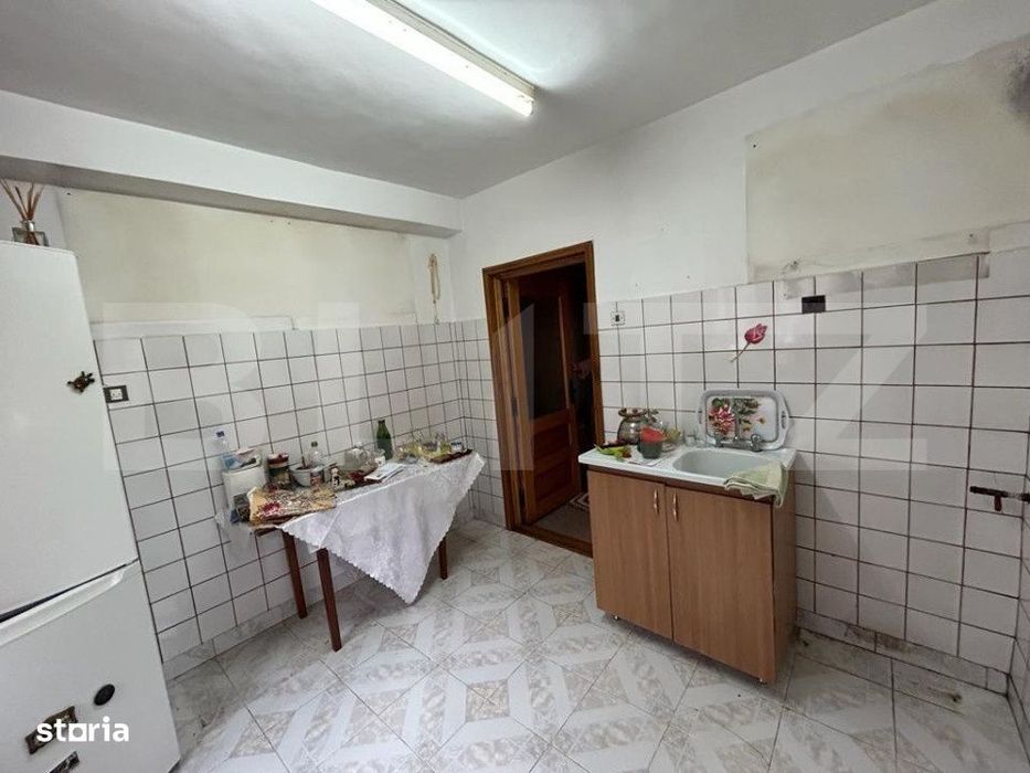 Casa mutifunctionala, 380 mp utili, pretabila pentru activitati comerc