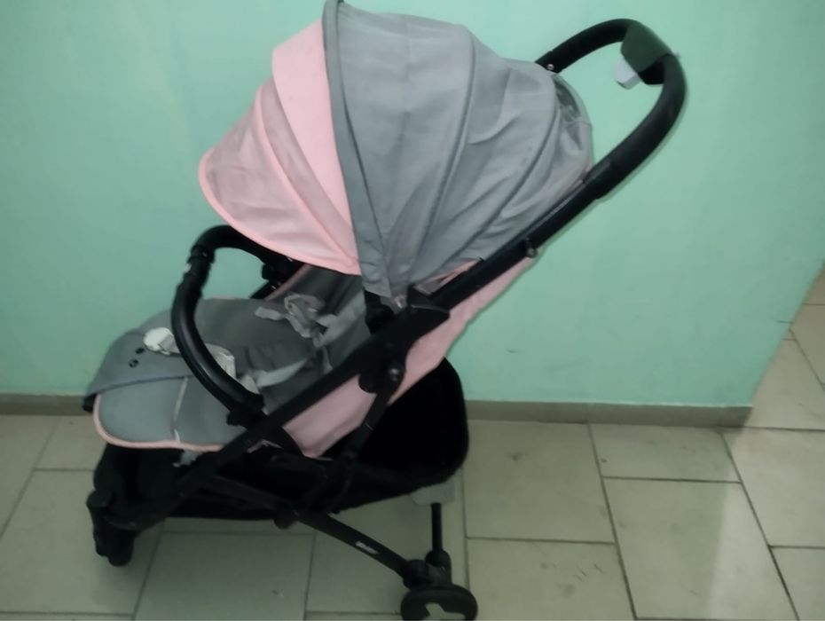 Продам детскую коляску б/у